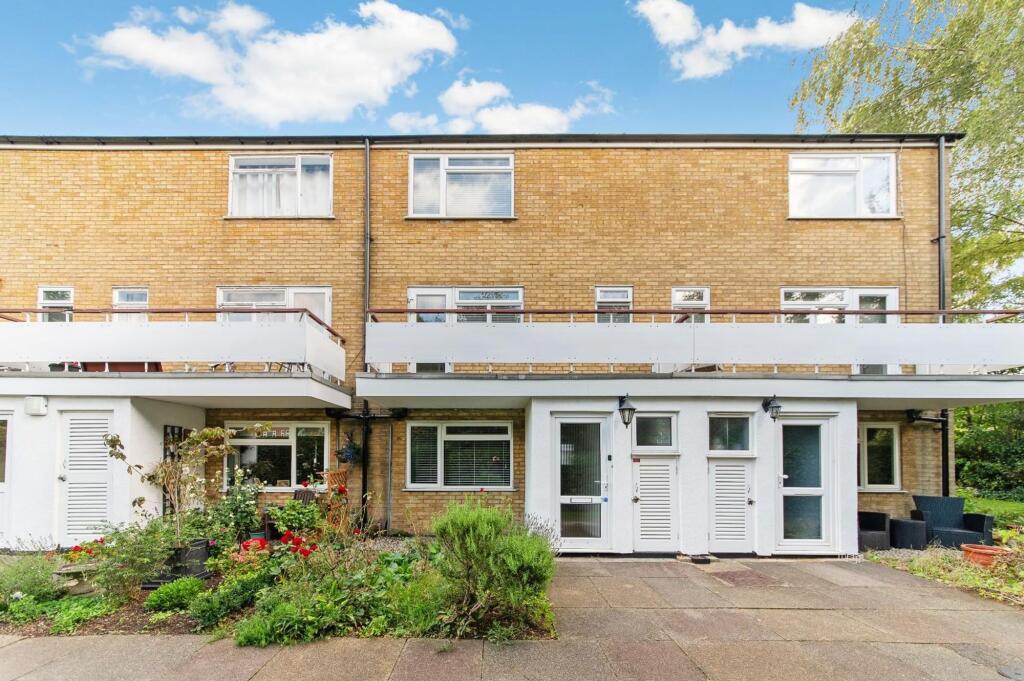 House in Reigate and Banstead, Banstead