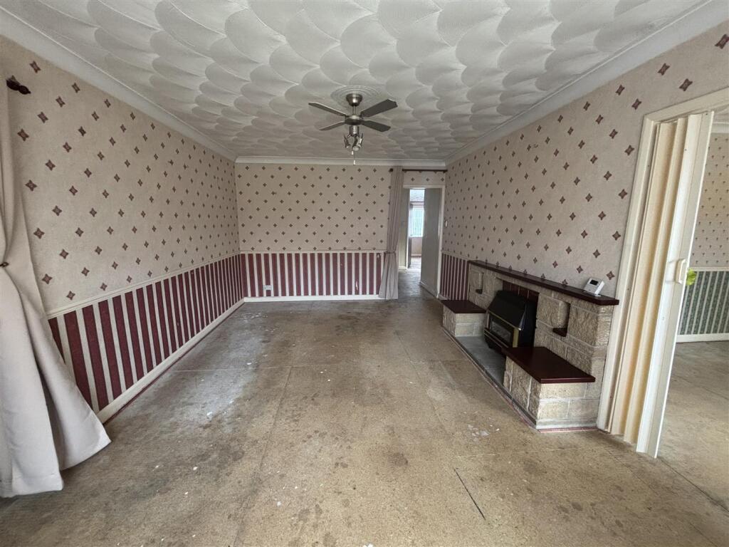 House in Howden, East Riding of Yorkshire - View 4