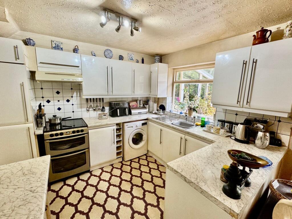 House in Kettering, Ringstead - View 2