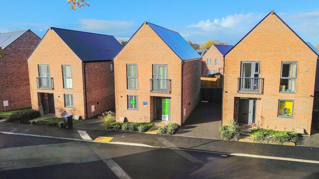 Main image of property: Scaynes Hill Road, Lindfield, RH16