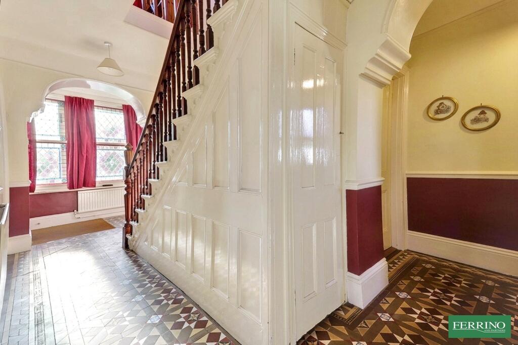 Bathurst Park Road, Lydney, Gloucestershire. GL15 5HG photo 3