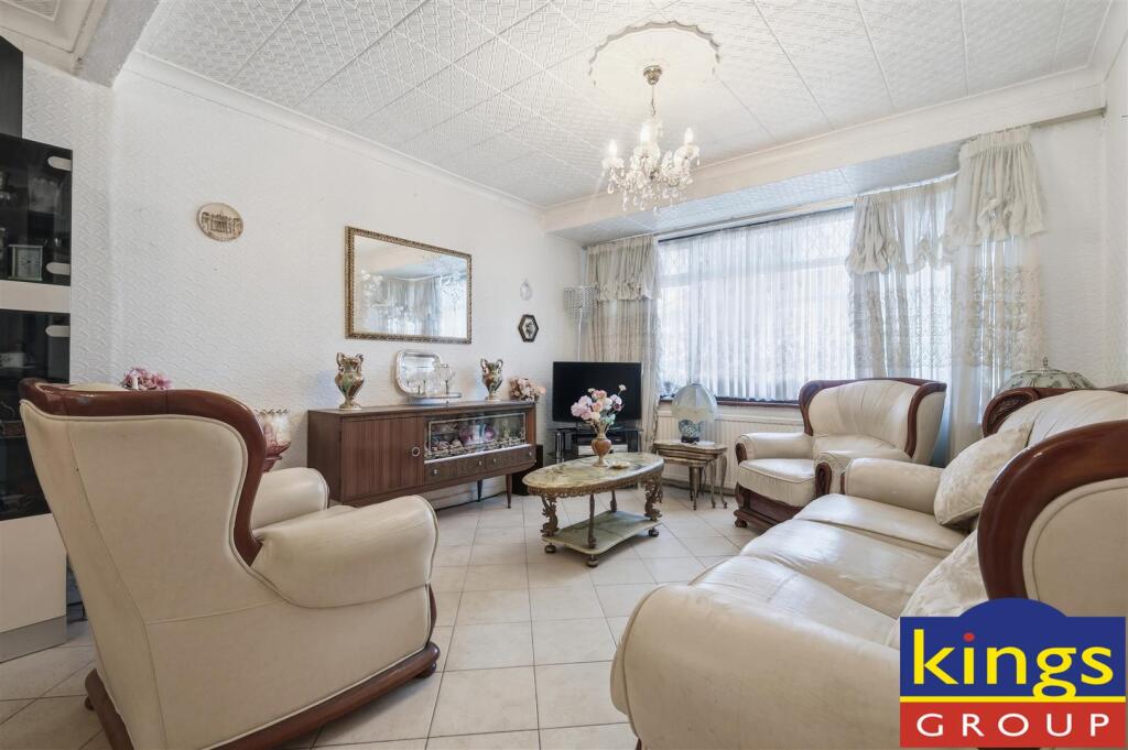 Winton Close, Edmonton, N9 - View 2