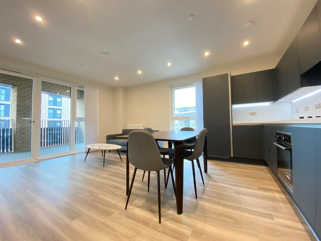 Main image of property: Forest Road, London, E17