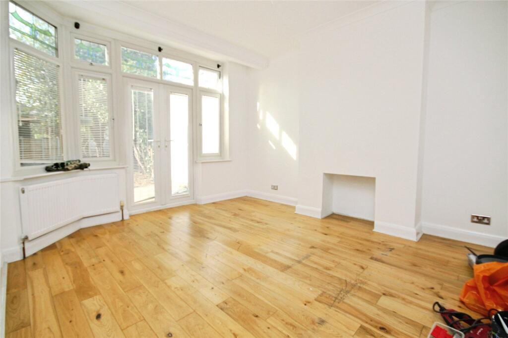 House in Romford - View 5