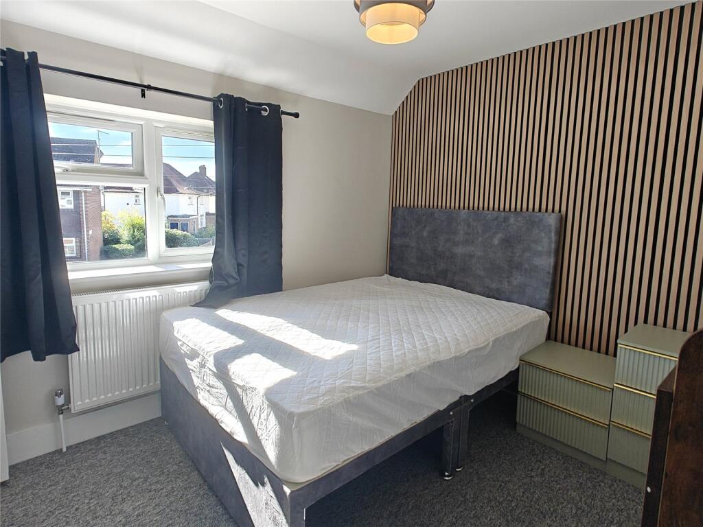 House in Guildford, Surrey - View 2