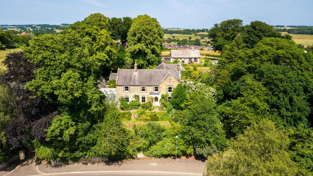 Main image of property: Summerhill Court, Alnmouth Road, Alnwick, Northumberland, NE66 2QF