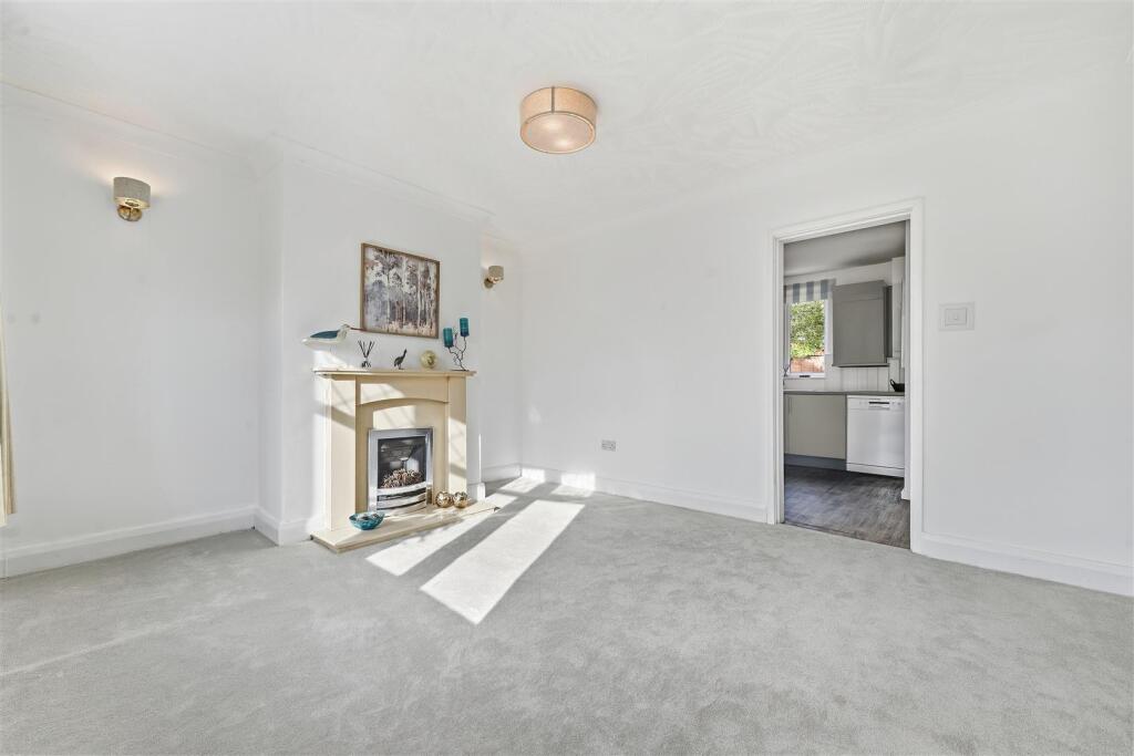 House in Macclesfield, Moss Rose - More