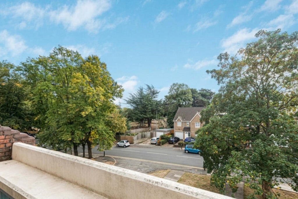 London Lane, Bromley, BR1 photo 3