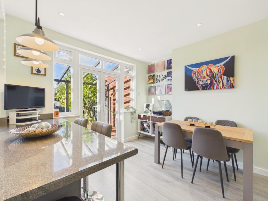 House in Hull, Kingston upon Hull - View 4