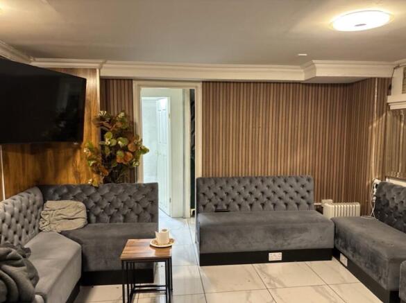 6 Fairfax house (photo 1).png