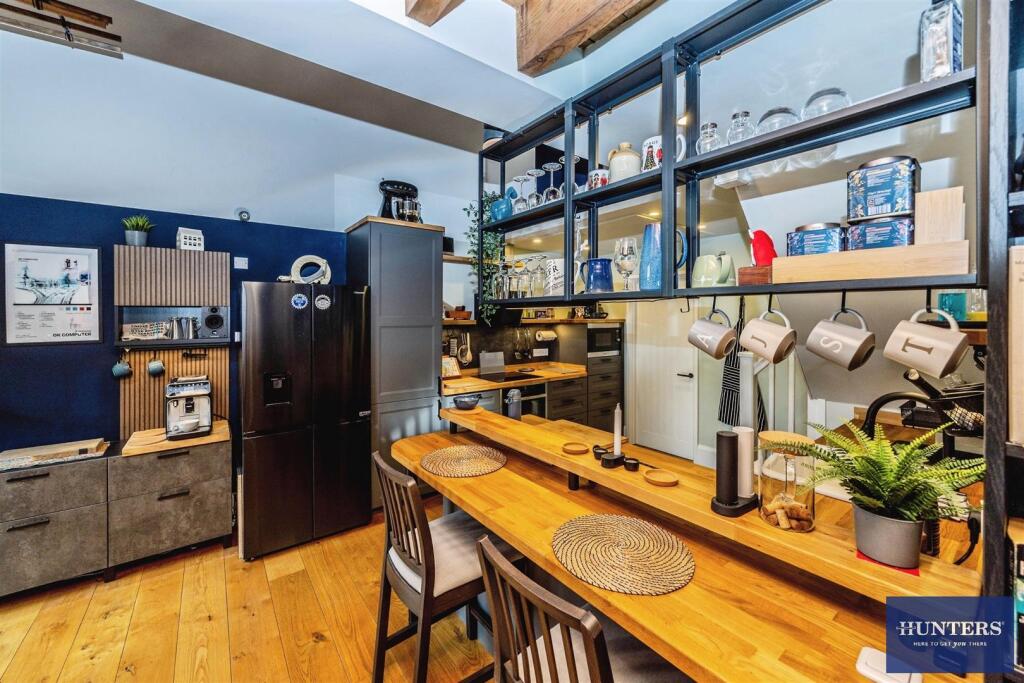 Apartment in Halifax - View 3