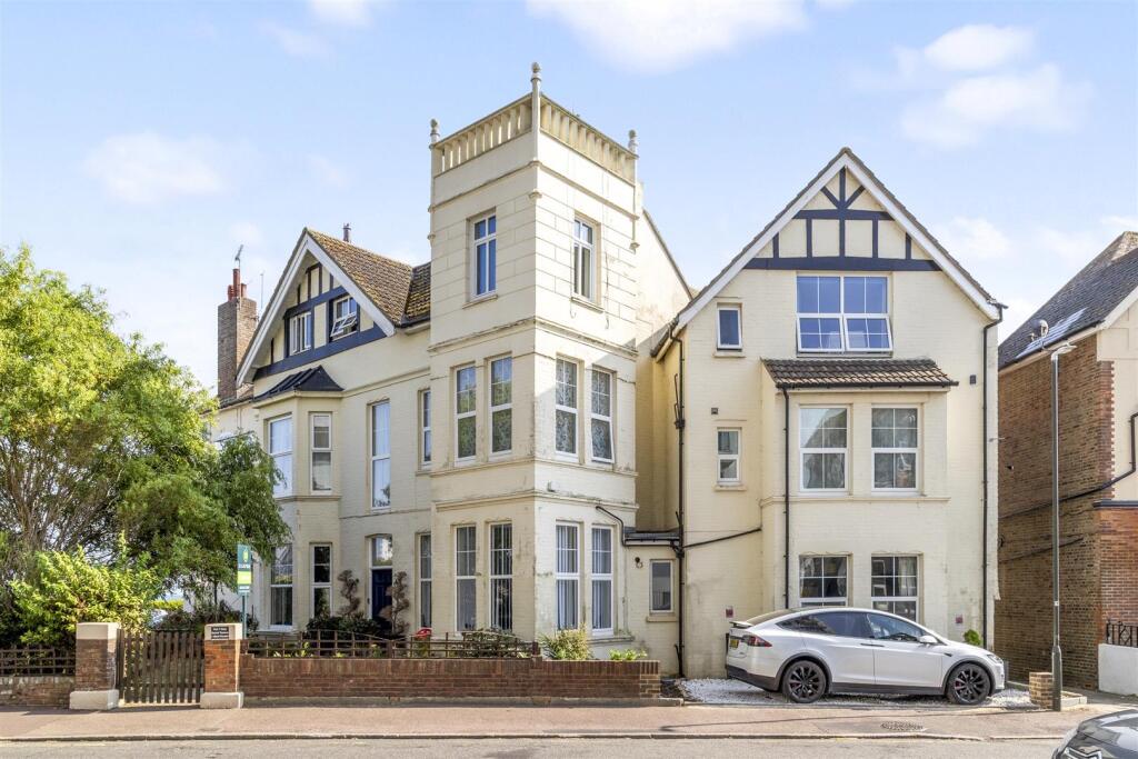 Main image of property: West Parade, Bexhill-On-Sea TN39 3HS