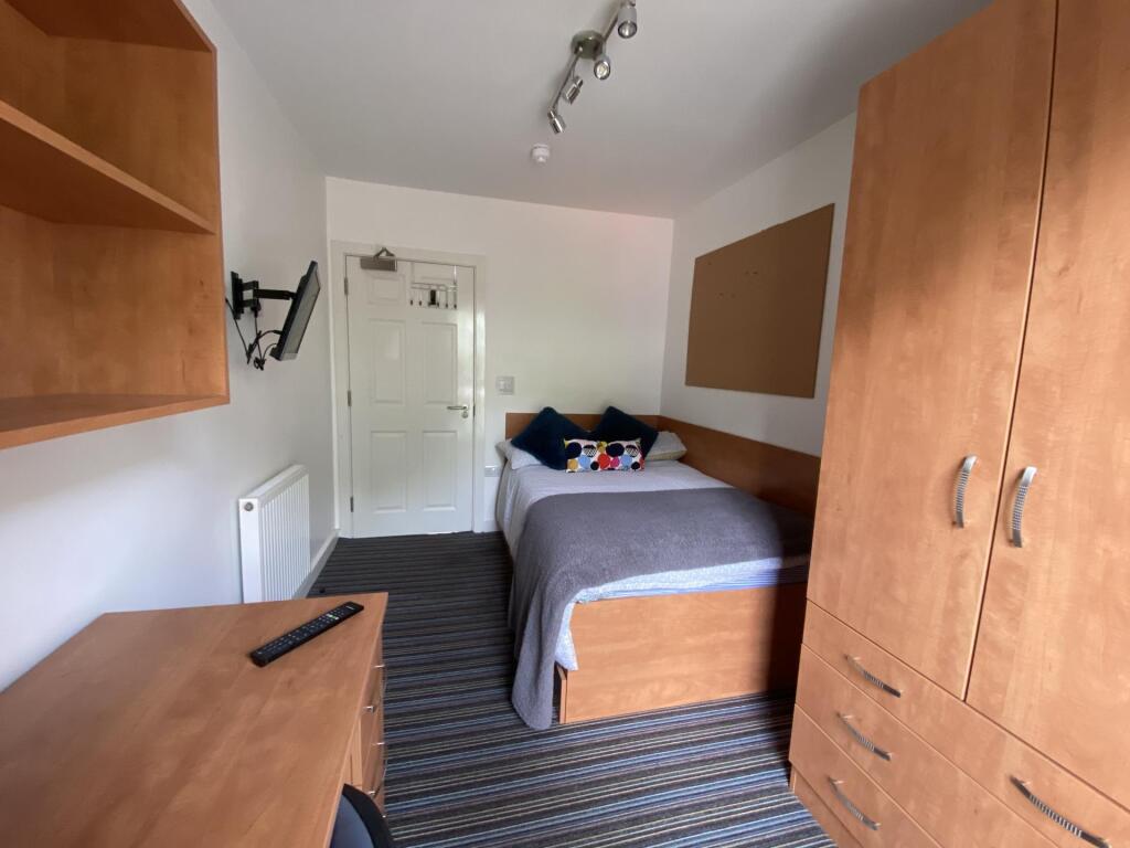 Apartment in Liverpool - View 2
