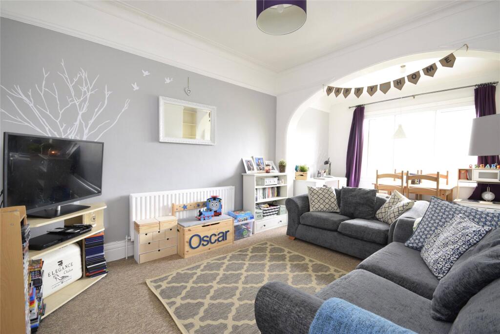 Main image of property: 71 Park Lane, Carshalton, Surrey, SM5