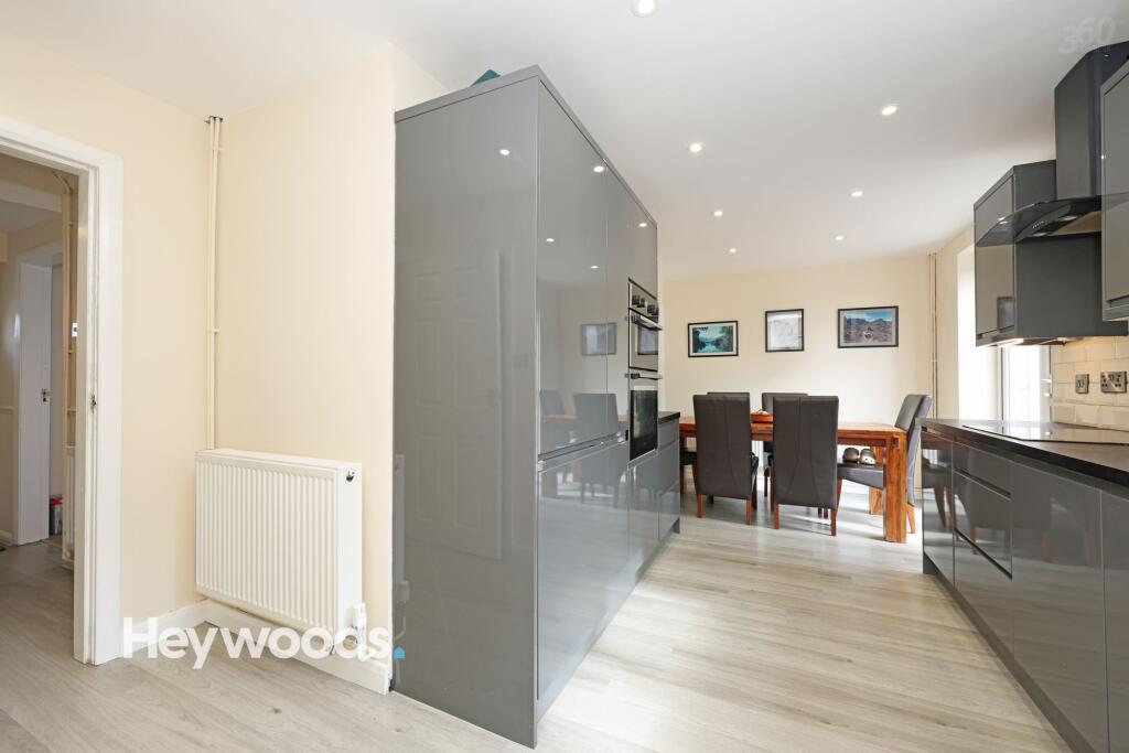 House in Newcastle-under-Lyme, Staffordshire - View 2