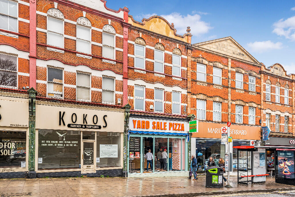 Main image of property: High Road, London, N2