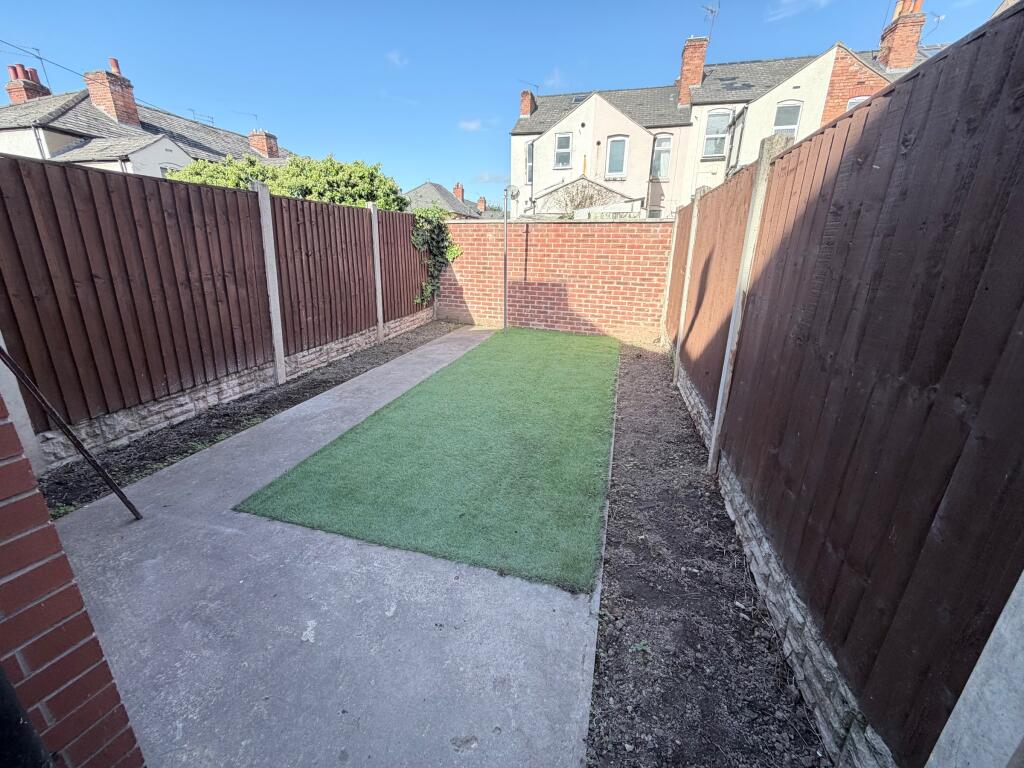 House in Derby, Chaddesden - View 2