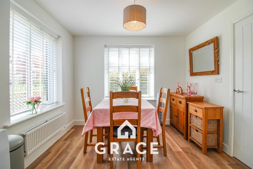 House in Ipswich, Sproughton - View 5