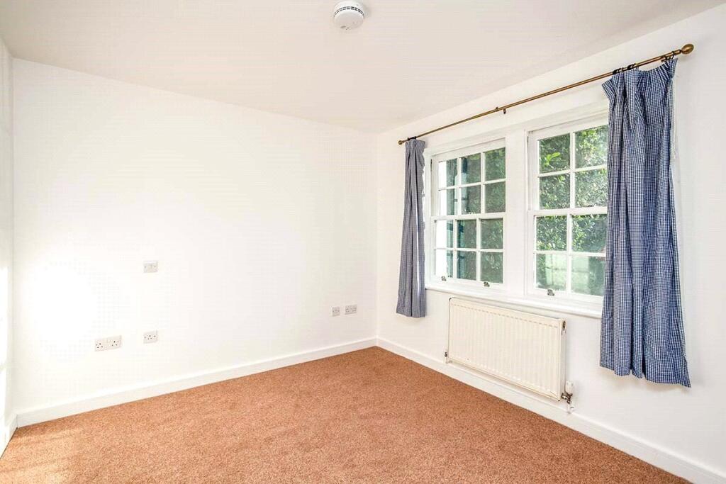 Bishops Down Road, Tunbridge Wells, Kent, TN4 photo 4