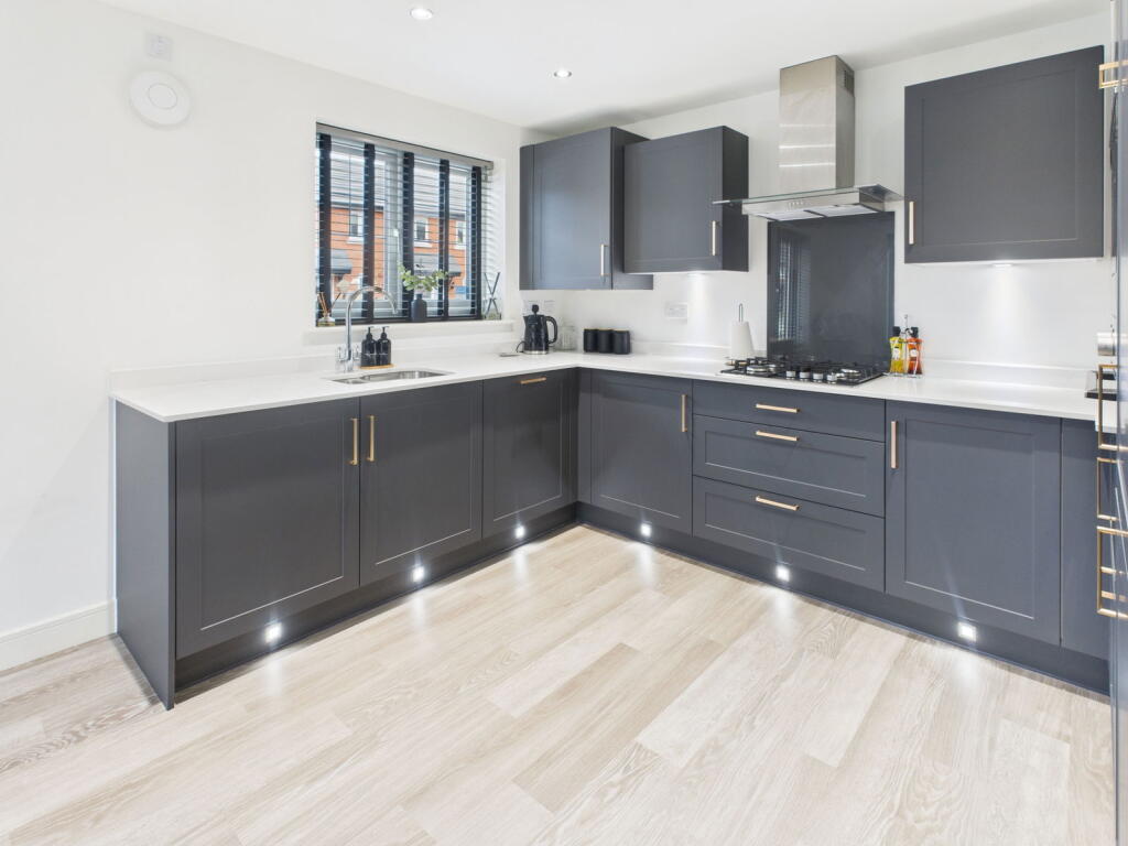 Starling Way, Weston, Crewe, Cheshire, CW2 5YU image 4