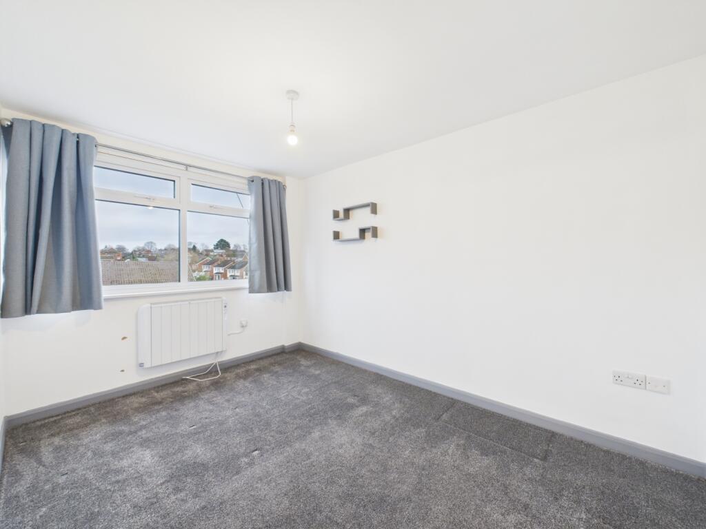 Apartment in Gloucester - More