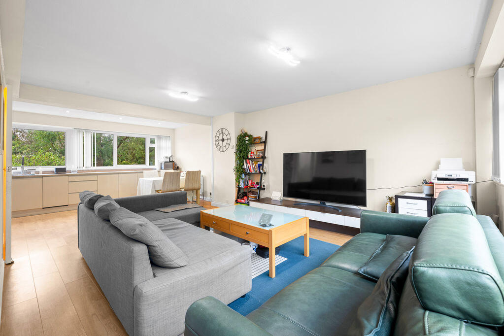 House in London, Hawkwood, Bickley - View 2