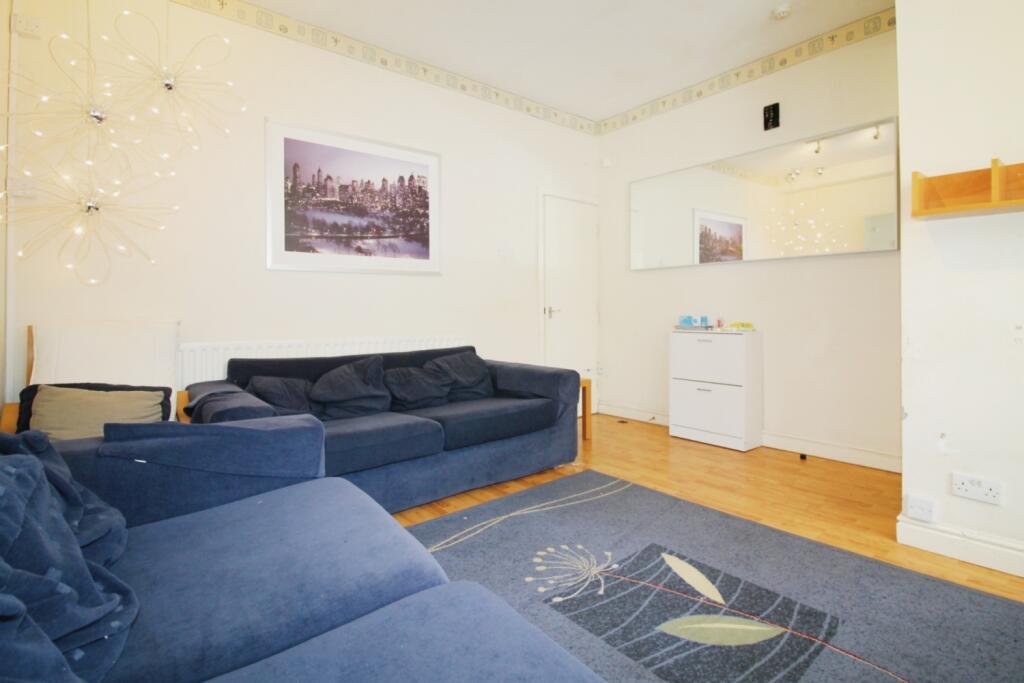 Main image of property: BILLS INCLUDED - Burchett Grove, Leeds, West Yorkshire, LS6