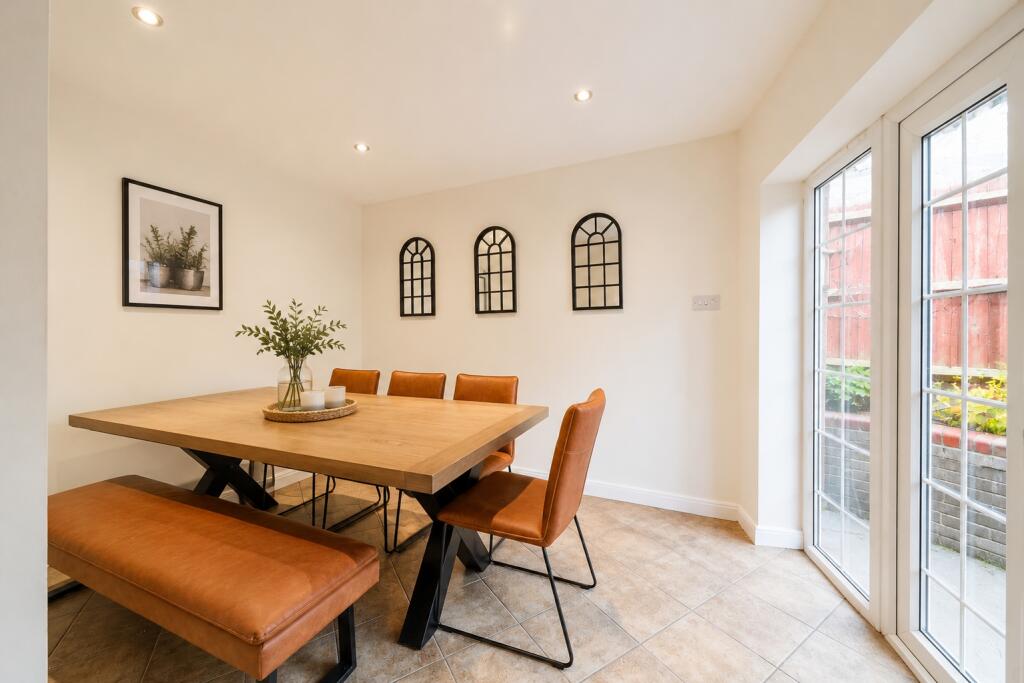 Hampton Lane, Solihull, West Midlands, B91 photo 3