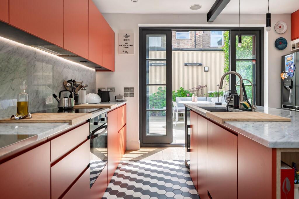 House in London - More