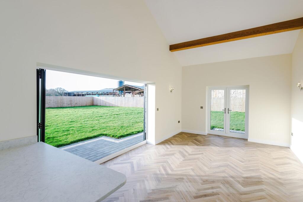 Townfield Lane, Mollington, CH1 photo 3