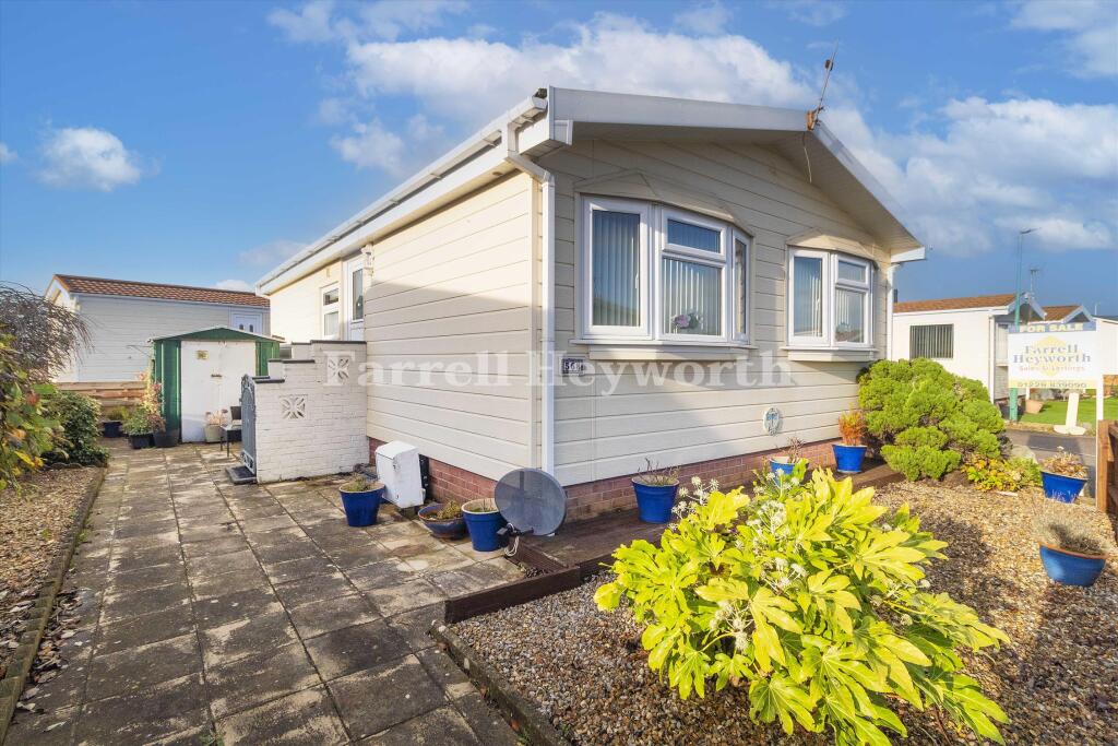 2-bed house on West Shore Park, Walney, Barrow In Furness, £84,950