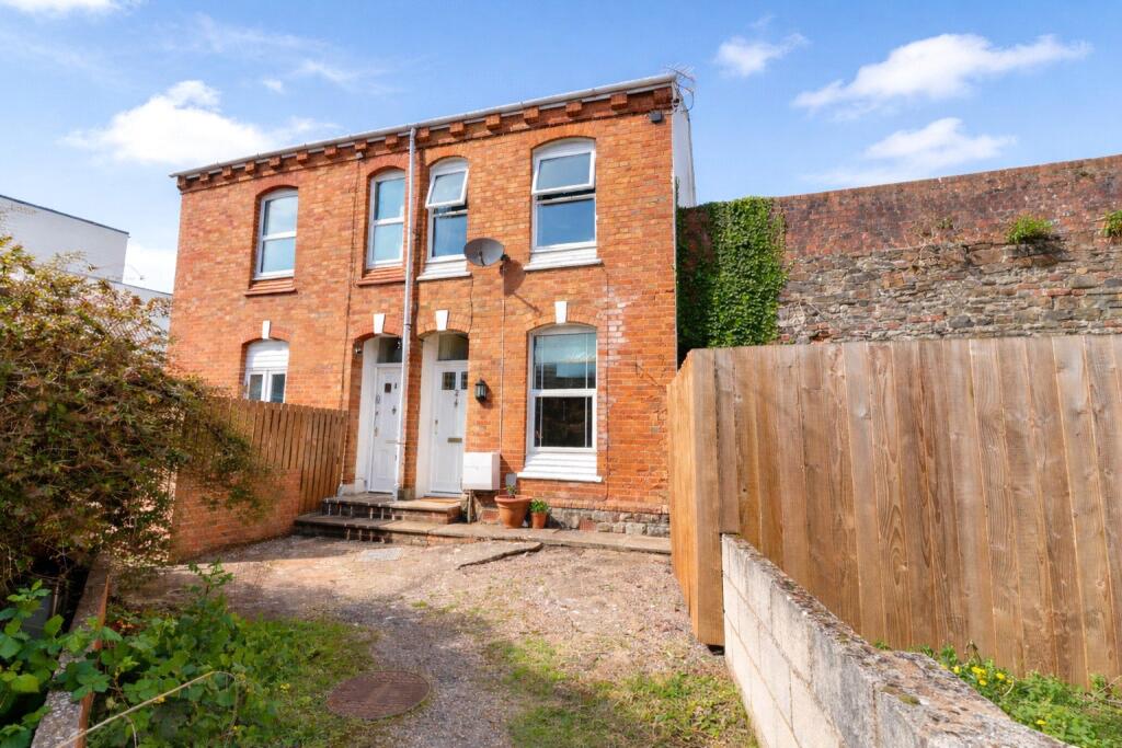 3-bed semi-detached on 2, Connaught Place, Barnstaple, Devon, EX32, £210,000