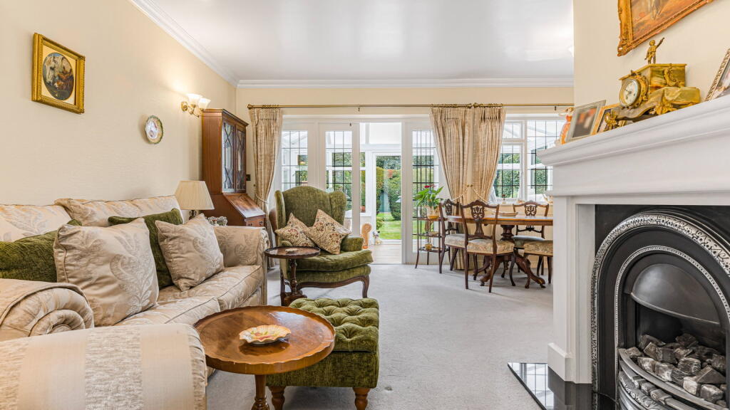 Streetly Lane, Sutton Coldfield, B74 4TE photo 4