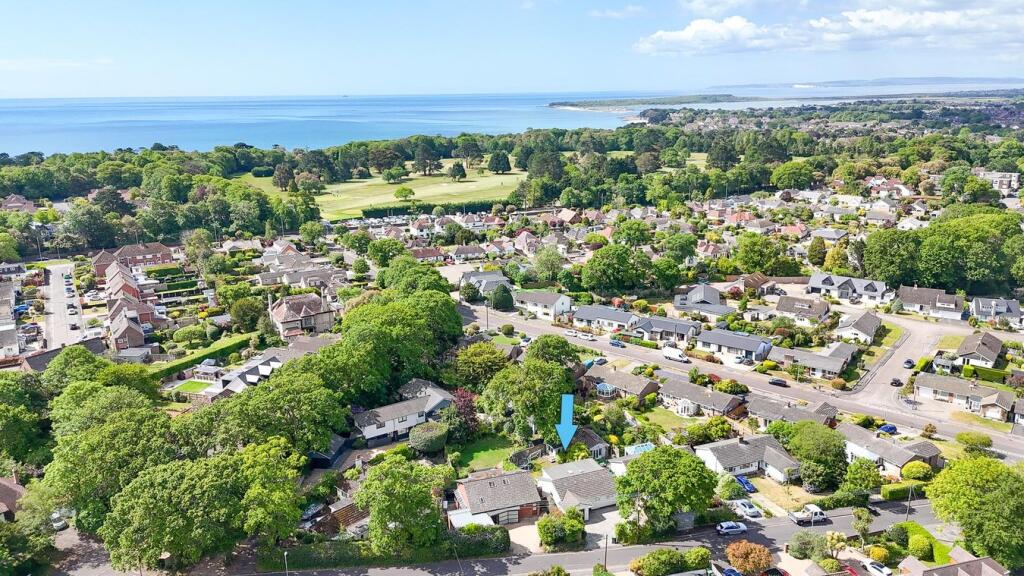 Smugglers Lane South, Highcliffe, Christchurch, BH23 - View 3
