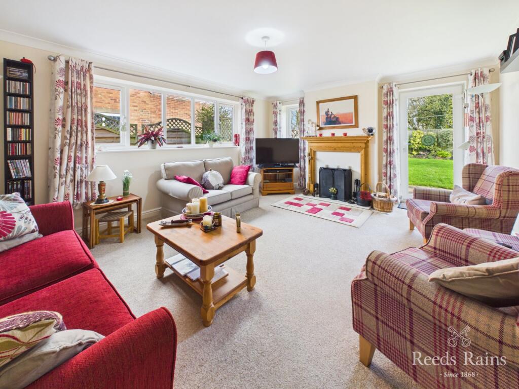 Barleycroft, Scarborough, North Yorkshire, YO11 photo 2