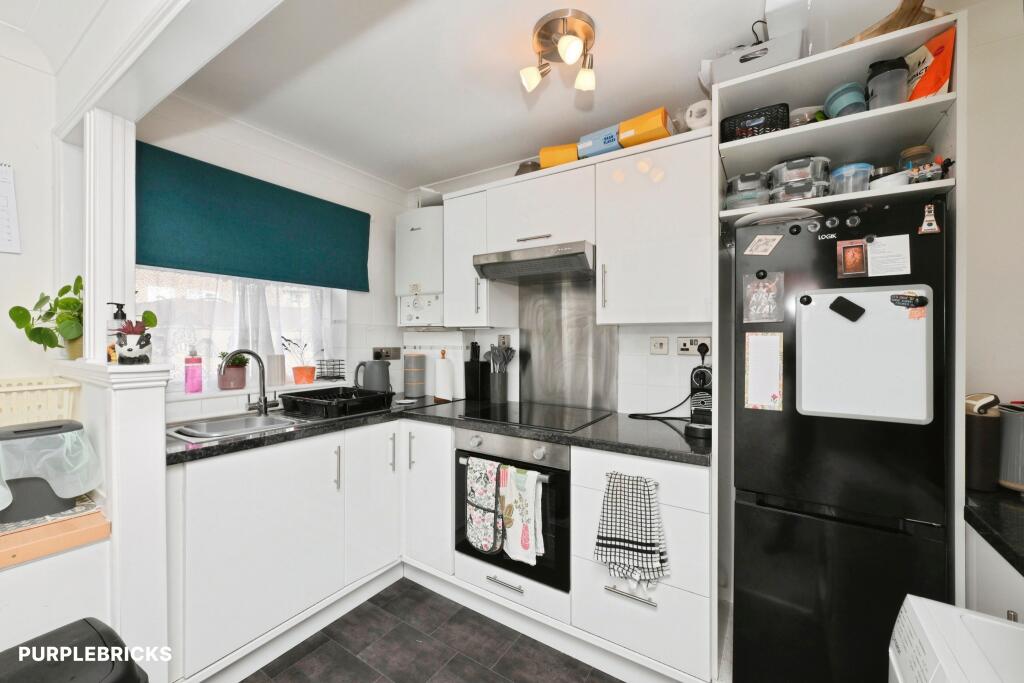 House in Portsmouth - View 5