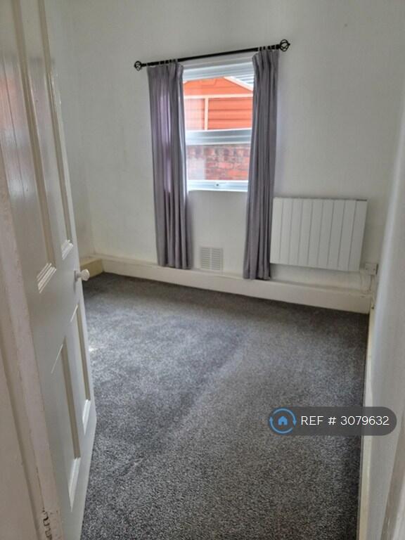 Apartment in Chester - View 4