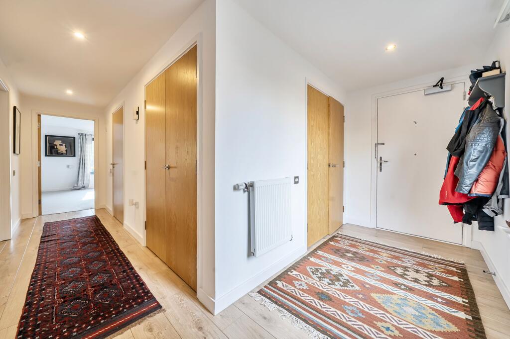 Apartment in London - View 5