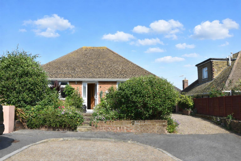 Main image of property: Glyne Barn Close, Bexhill-On-Sea