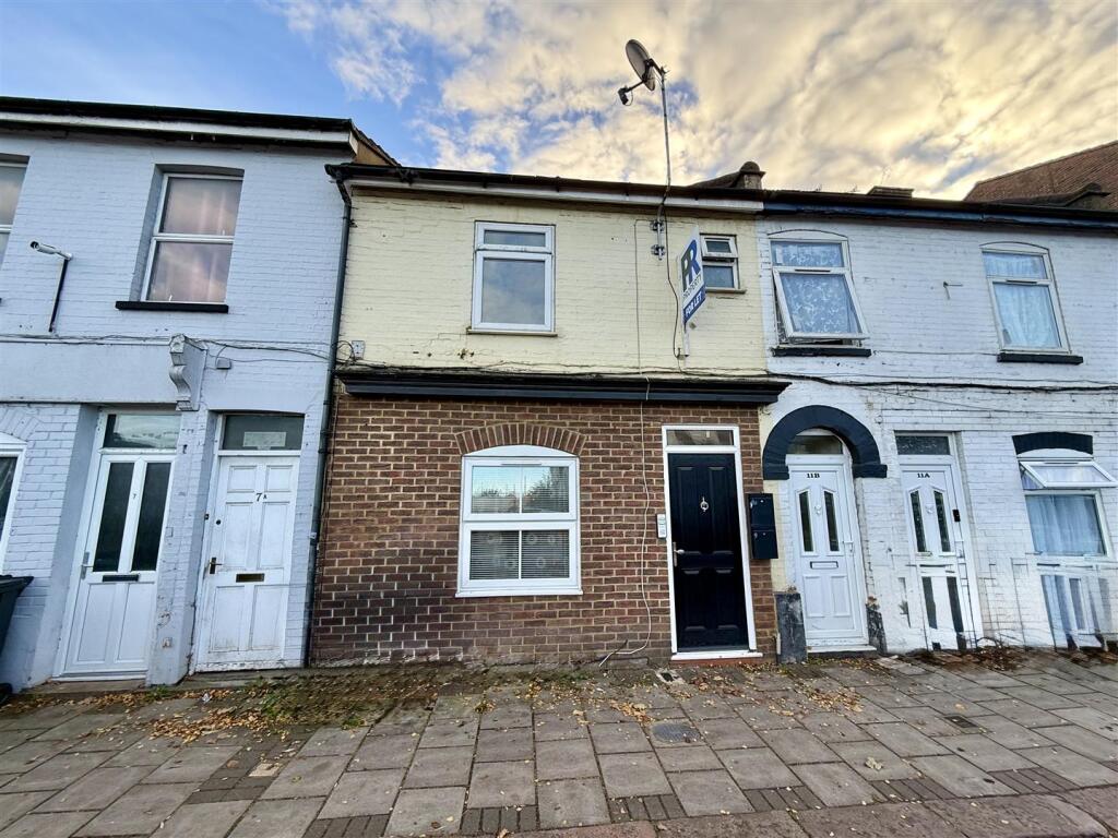 Main image of property: Guildford Street, Luton, LU1 2NQ