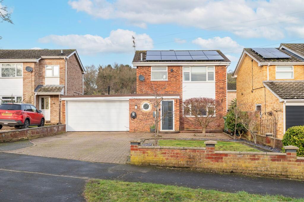 3-bed detached on Laburnum Avenue, Taverham, £350,000