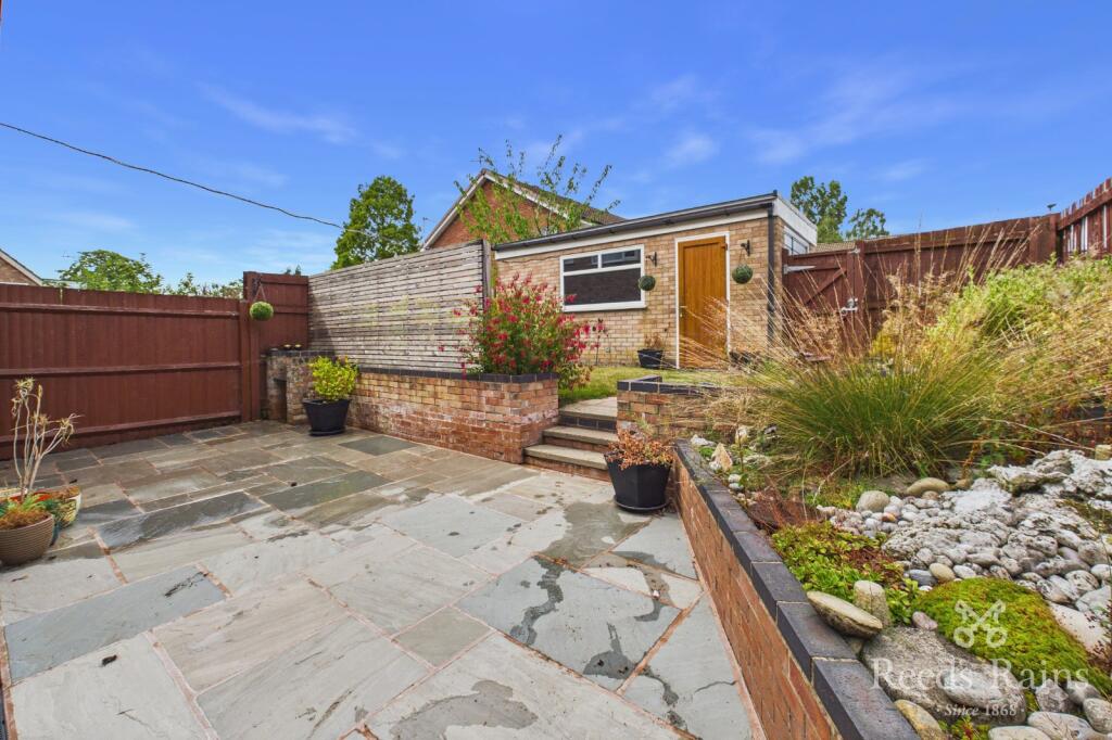 House in Macclesfield, Bollinbrook - More