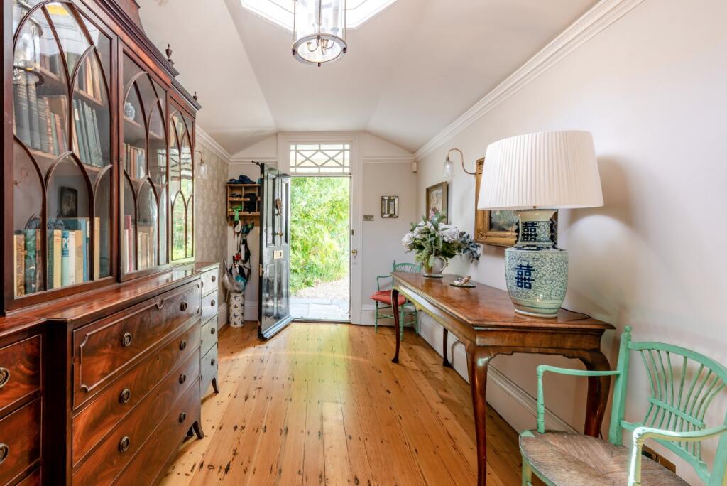 House in Havant, Emsworth - More