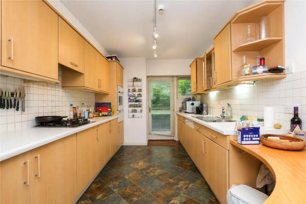 House in Cambridge, Newnham - More