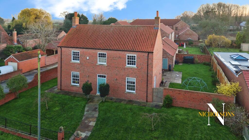 Main image of property: Low Street, East Drayton, Retford, Nottinghamshire, DN22