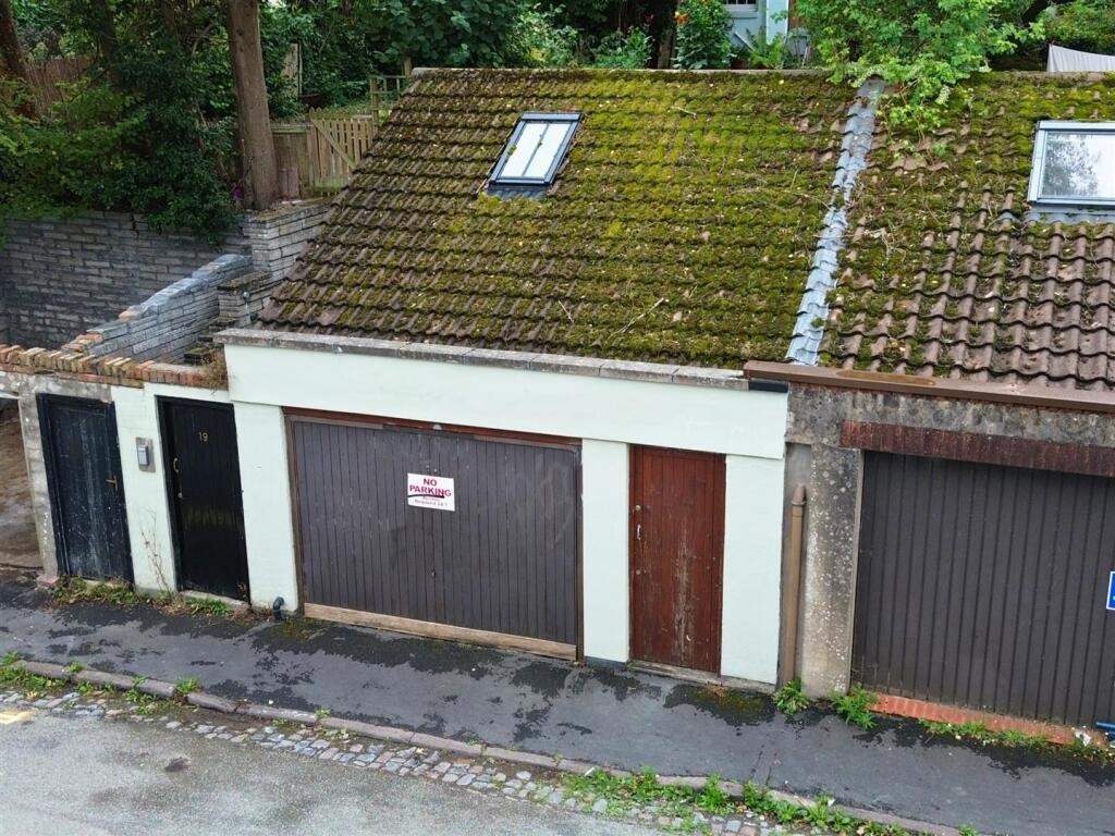 Fronting Spingfield Road, Cotham, Bristol - View 5