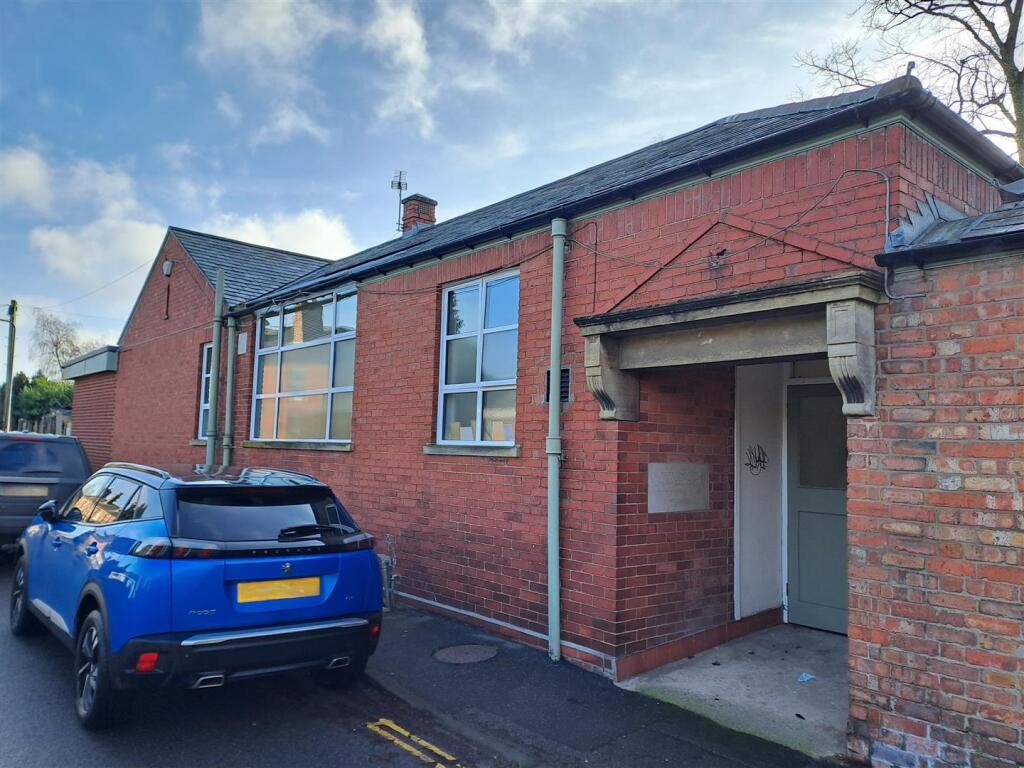 Main image of property: Rooms 13-15 Horncastle War Memorial Centre, North Street, Horncastle