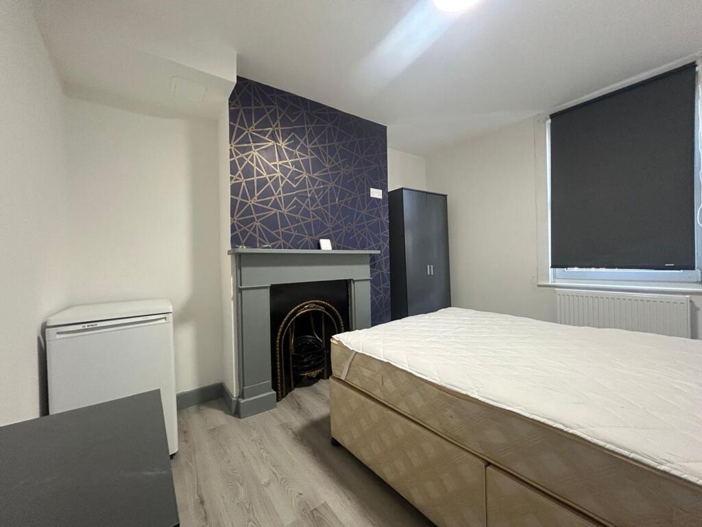 Main image of property: 70 Melville Road, Maidstone, ME15