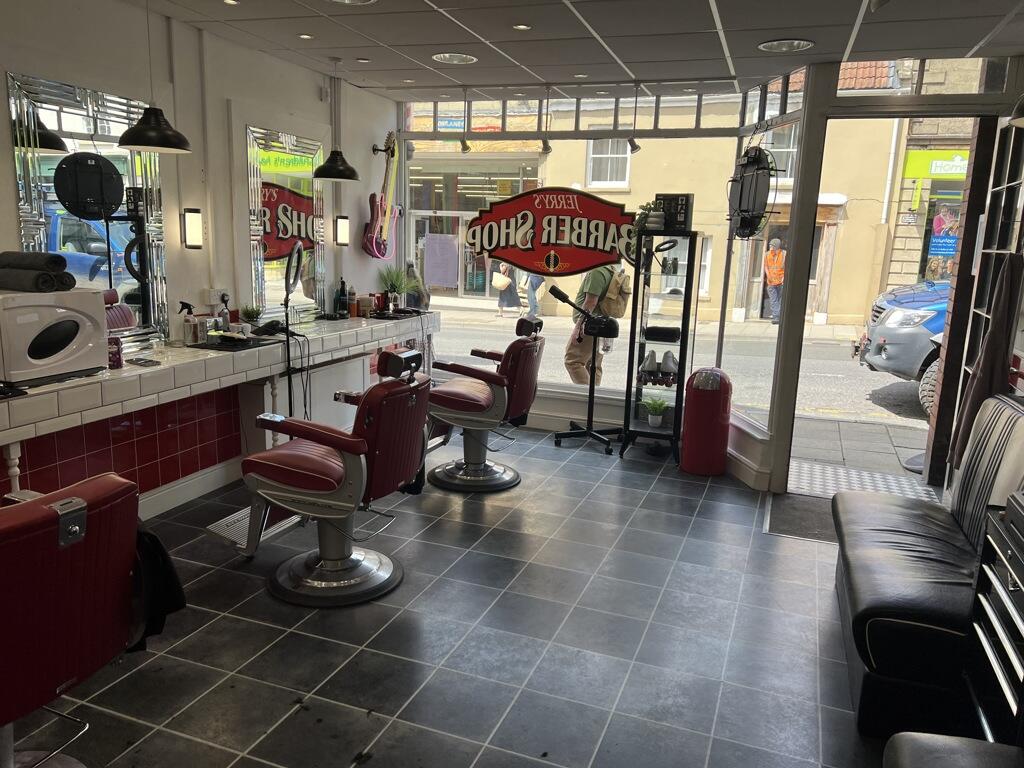 Additional image 5 of 68/68a  High Street, Glastonbury, Somerset, BA6 9DZ