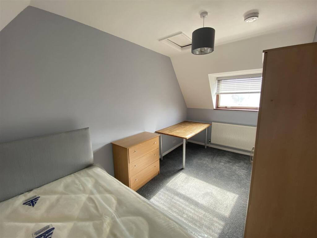 Additional image 19 of Roe Green Lane, Hatfield